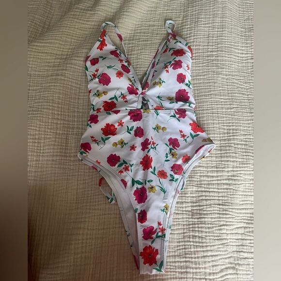 Lulu’s Shimmering Sun White Floral Print Tie Back One-Piece Swimsuit Size Small - Picture 3 of 5